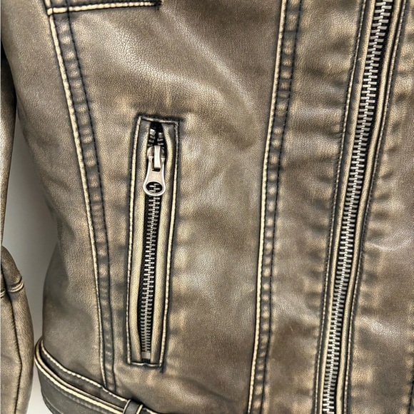 Stradivarius Vintage Style Vegan Leather Moto Jacket Size XS - Picture 3 of 12
